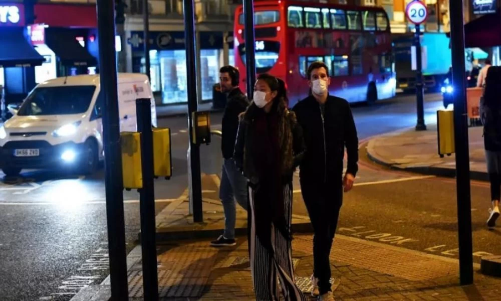 ''Άθικτοι'' οι Άγγλοι - Λιγότεροι από 1.000 οι ασθενείς σε νοσοκομεία